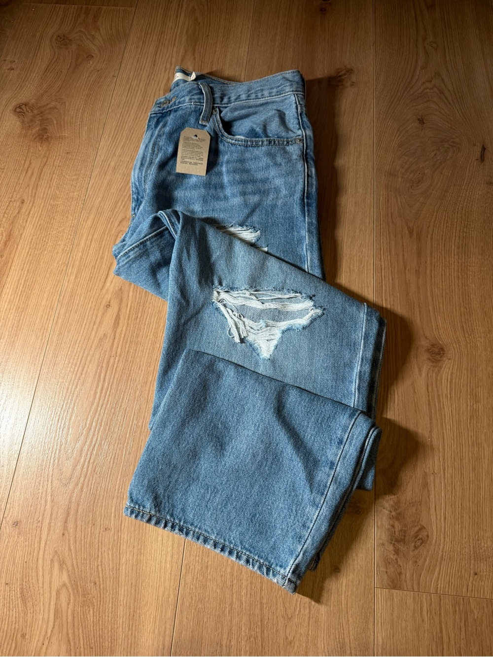 Levi's | ‘94 Baggy Relaxed Light Blue Distressed Jeans